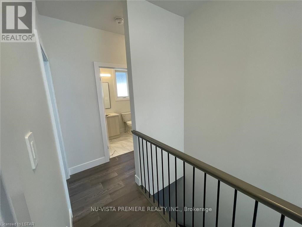 320 Stathis Boulevard, Sarnia, Ontario  N7S 0G7 - Photo 16 - X12547442