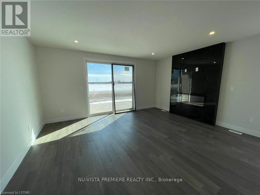 320 Stathis Boulevard, Sarnia, Ontario  N7S 0G7 - Photo 5 - X12547442