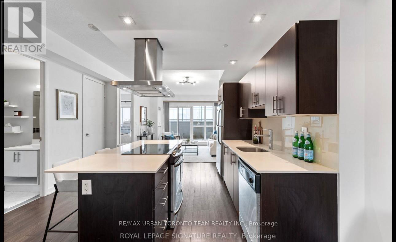 527 - 165 Legion Road N, Toronto, Ontario M8Y 0B3 - Photo 17 - W12547234