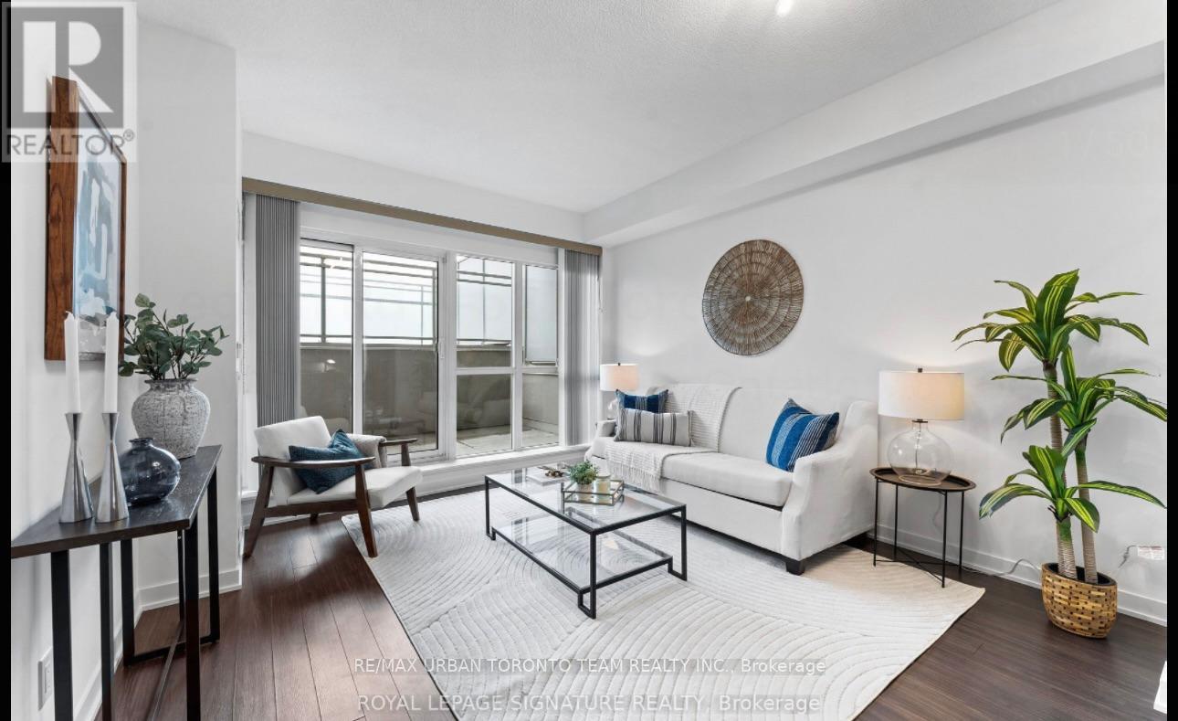 527 - 165 Legion Road N, Toronto, Ontario M8Y 0B3 - Photo 5 - W12547234