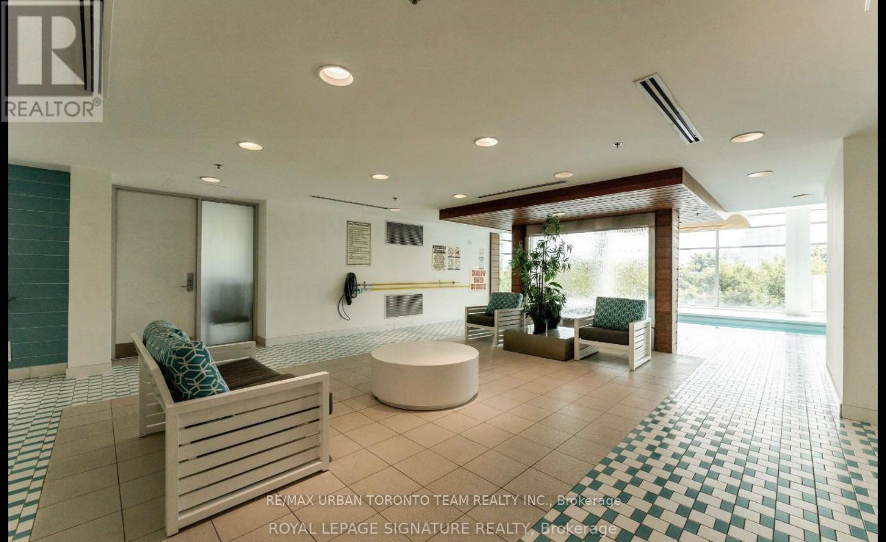 527 - 165 Legion Road N, Toronto, Ontario M8Y 0B3 - Photo 42 - W12547234