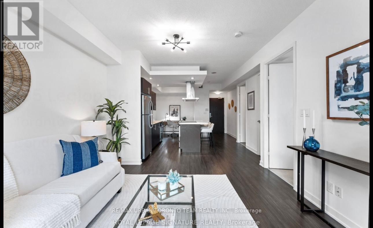 527 - 165 Legion Road N, Toronto, Ontario M8Y 0B3 - Photo 8 - W12547234