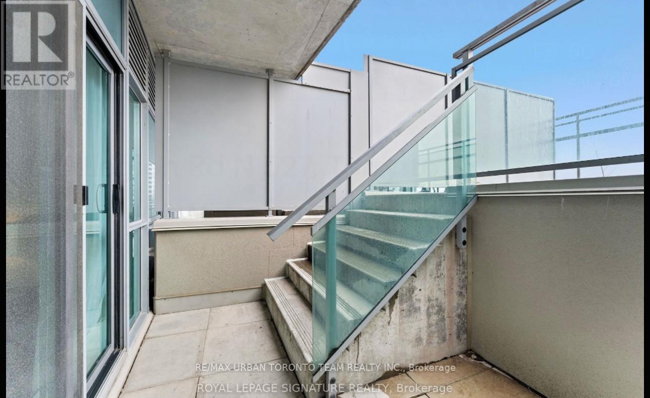 527 - 165 Legion Road N, Toronto, Ontario M8Y 0B3 - Photo 36 - W12547234