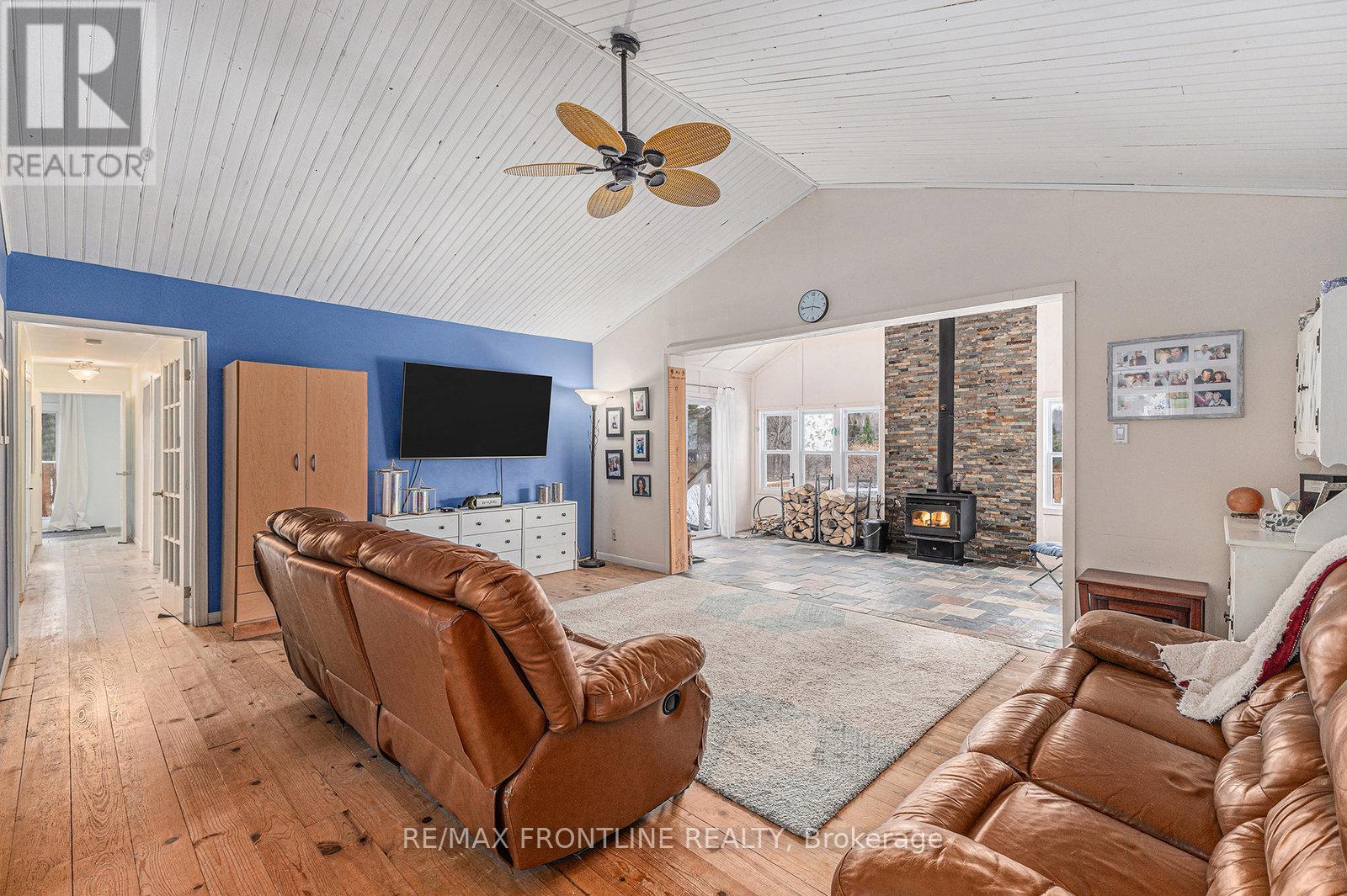 242 Maberly Station Road Nw, Tay Valley, Ontario K0H 2B0 - Photo 6 - X12546280