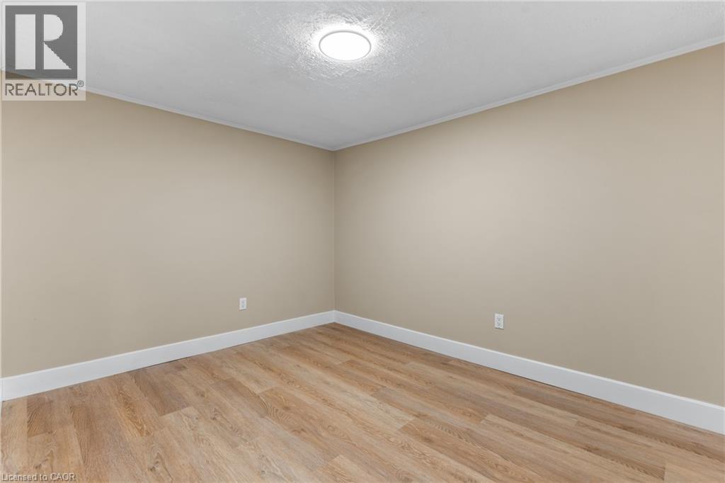 58 Selkirk Drive, Kitchener, Ontario N2E 1N2 - Photo 28 - 40787325