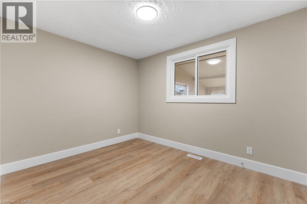 58 Selkirk Drive, Kitchener, Ontario N2E 1N2 - Photo 18 - 40787325