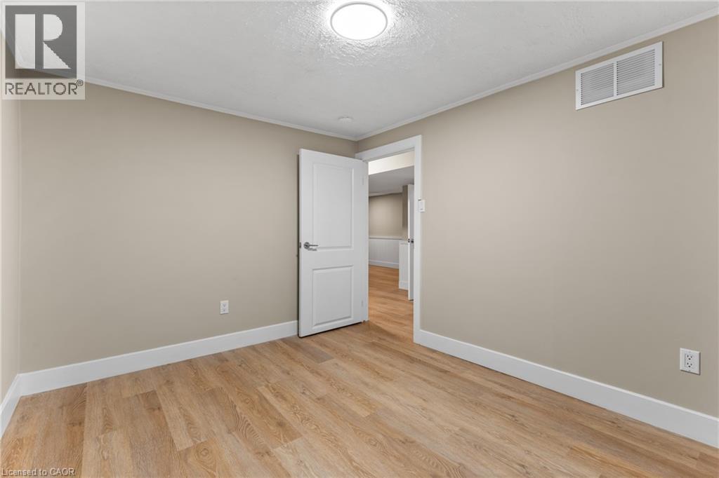 58 Selkirk Drive, Kitchener, Ontario N2E 1N2 - Photo 29 - 40787325