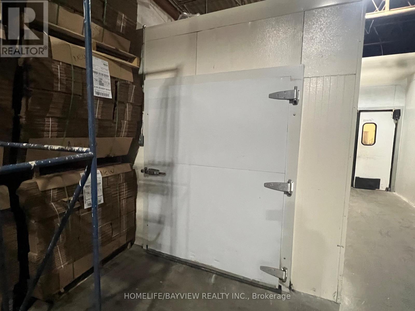 15 - 200 Connie Crescent, Vaughan (Concord), Ontario  L4K 1M1 - Photo 11 - N12547360