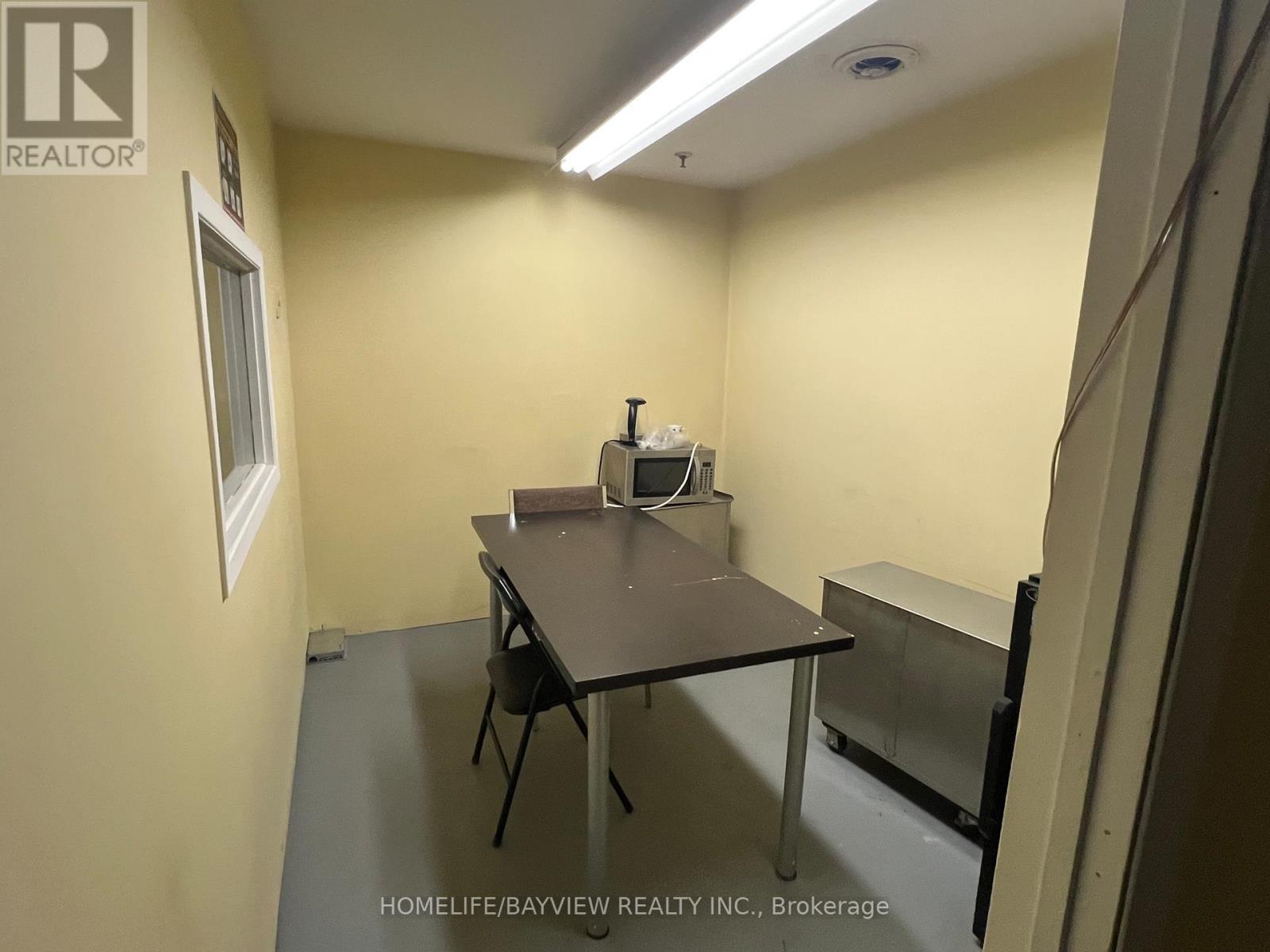 15 - 200 Connie Crescent, Vaughan (Concord), Ontario  L4K 1M1 - Photo 24 - N12547360