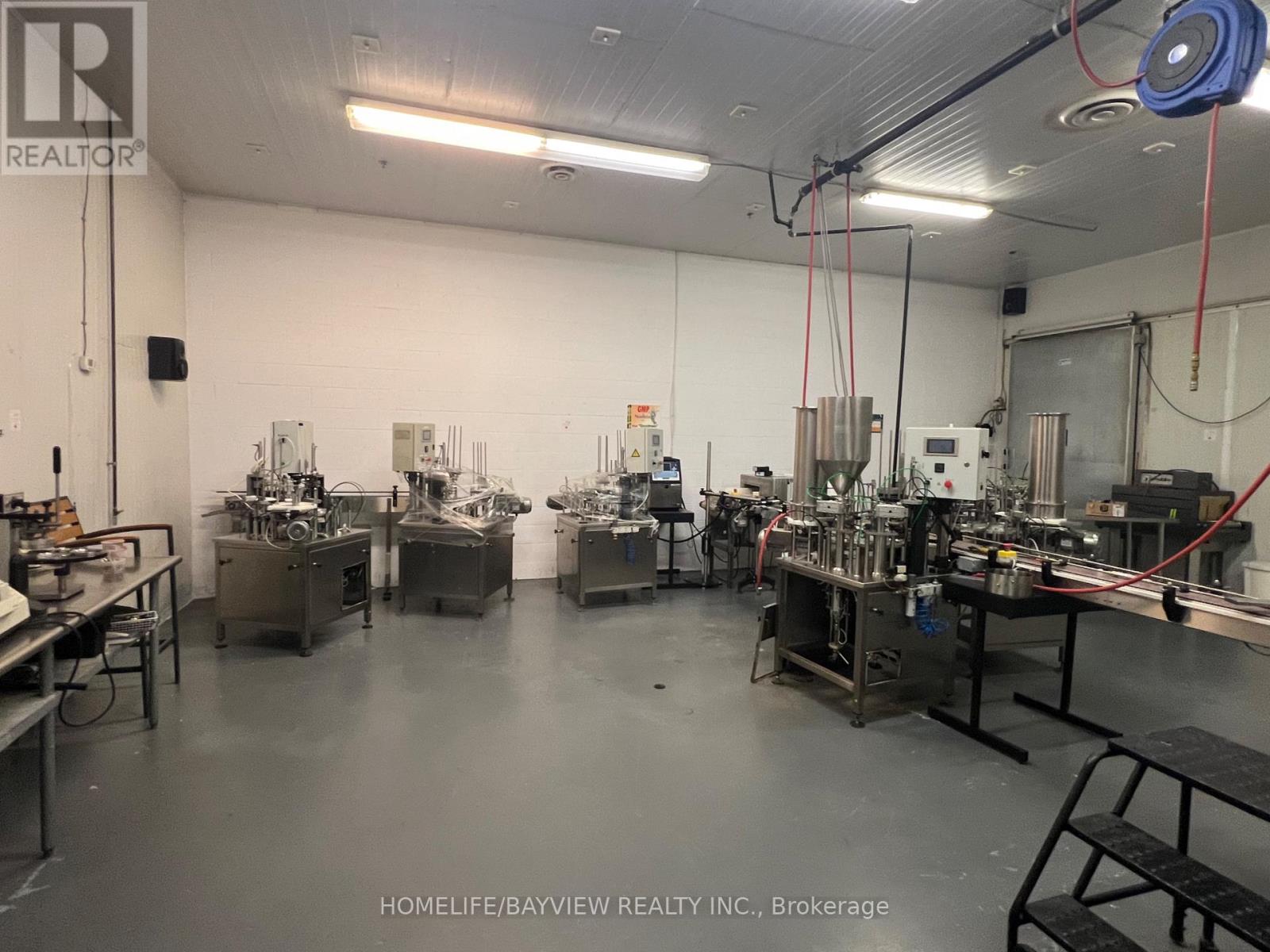 15 - 200 Connie Crescent, Vaughan (Concord), Ontario  L4K 1M1 - Photo 4 - N12547360