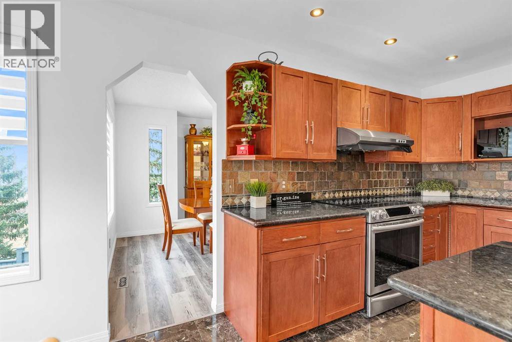 103 Sandringham Way Nw, Calgary, Alberta  T3K 3V7 - Photo 14 - A2268440