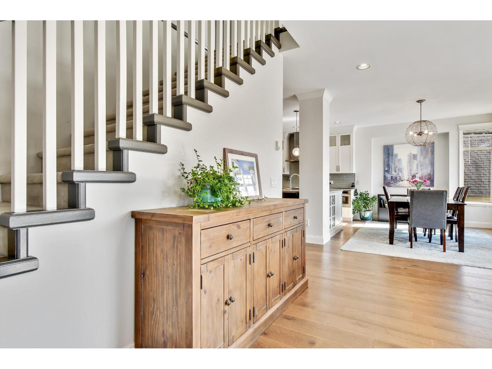 31493 Spur Avenue, Abbotsford, British Columbia  V2T 6W9 - Photo 4 - R3067539