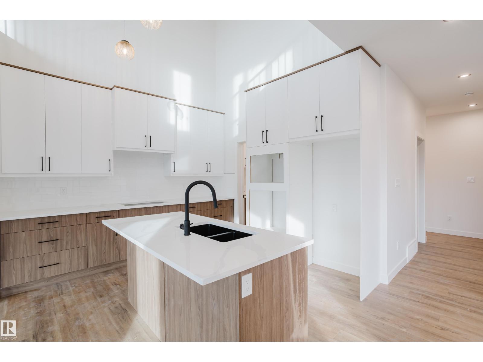 708 Elderberry Cl Nw, Edmonton, Alberta  T6M 3J6 - Photo 16 - E4465827