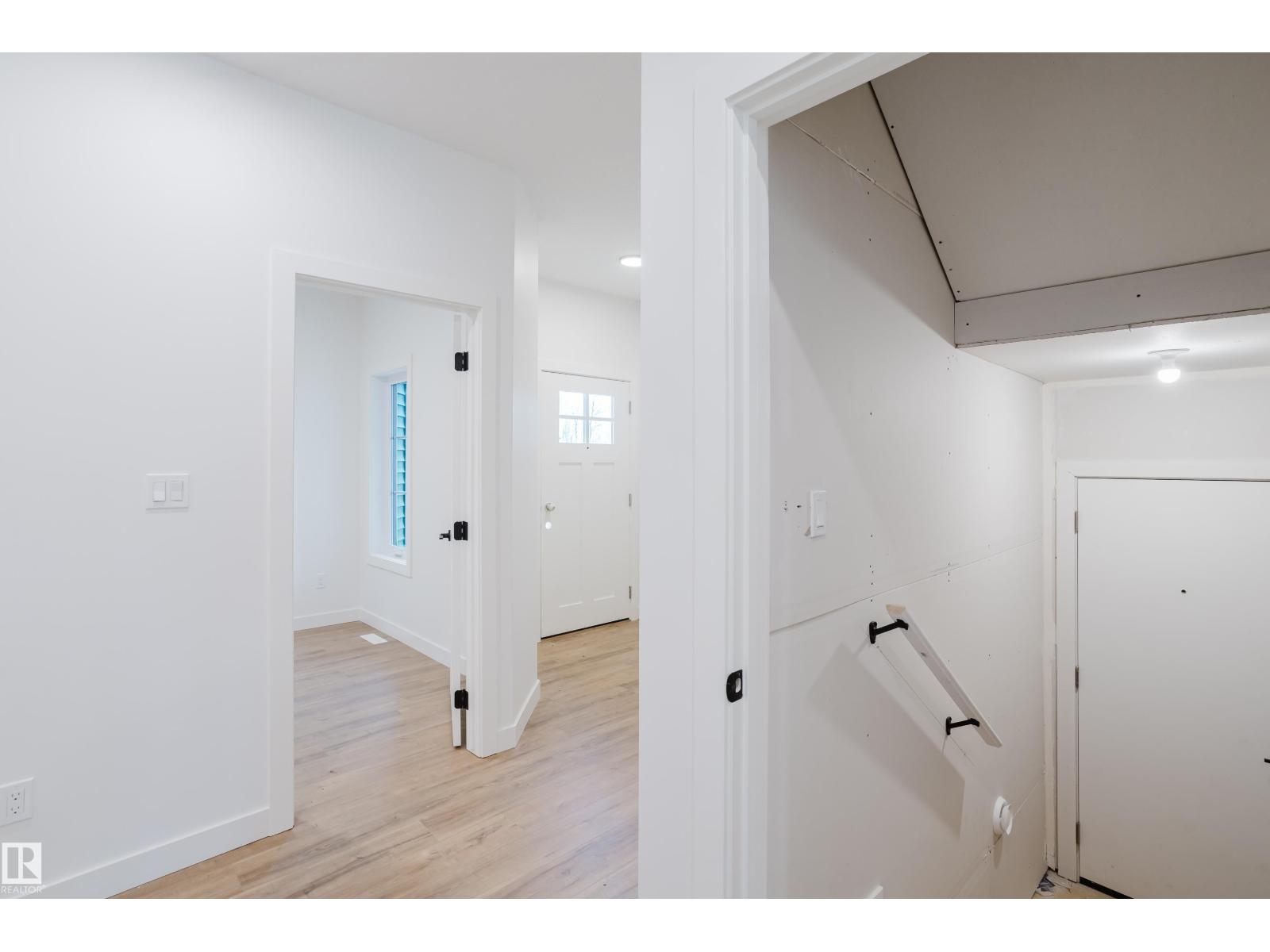 708 Elderberry Cl Nw, Edmonton, Alberta  T6M 3J6 - Photo 29 - E4465827