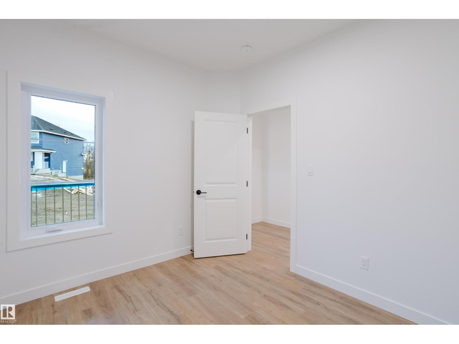 708 Elderberry Cl Nw, Edmonton, Alberta  T6M 3J6 - Photo 6 - E4465827