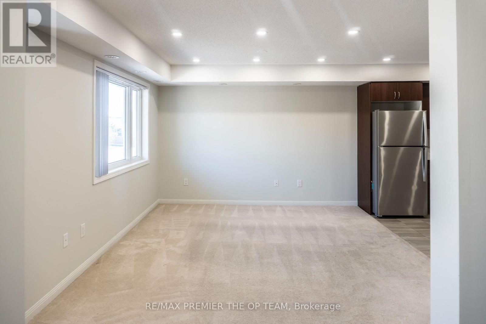 120 - 250 Sunny Meadow Boulevard, Brampton, Ontario  L6R 3Y7 - Photo 3 - W12547358