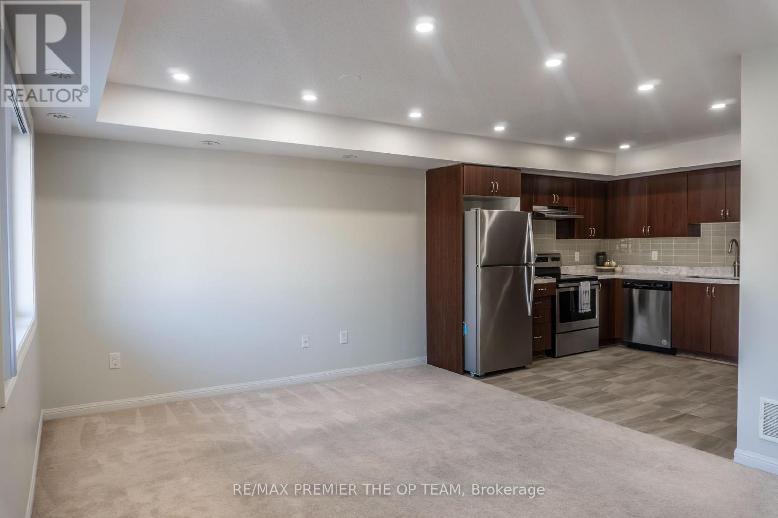 120 - 250 Sunny Meadow Boulevard, Brampton, Ontario  L6R 3Y7 - Photo 6 - W12547358