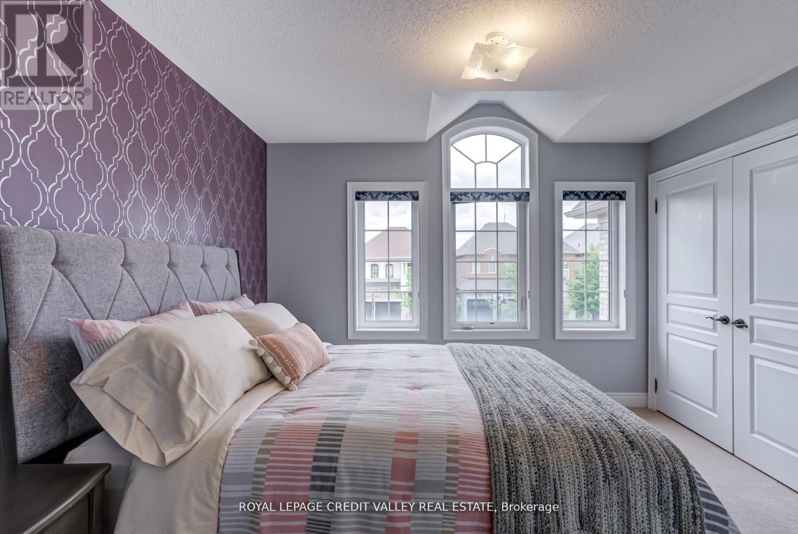 44 Walbrook Road, Brampton, Ontario L6X 4N4 - Photo 33 - W12547386