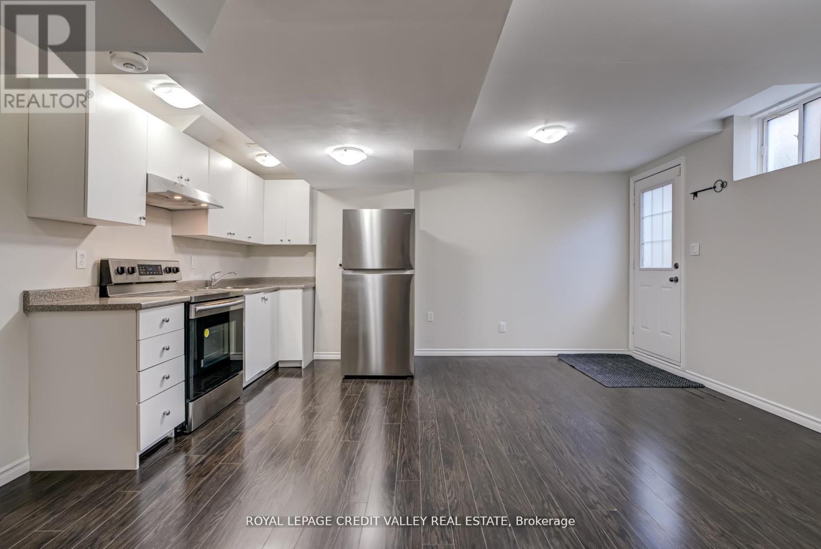 44 Walbrook Road, Brampton, Ontario L6X 4N4 - Photo 42 - W12547386