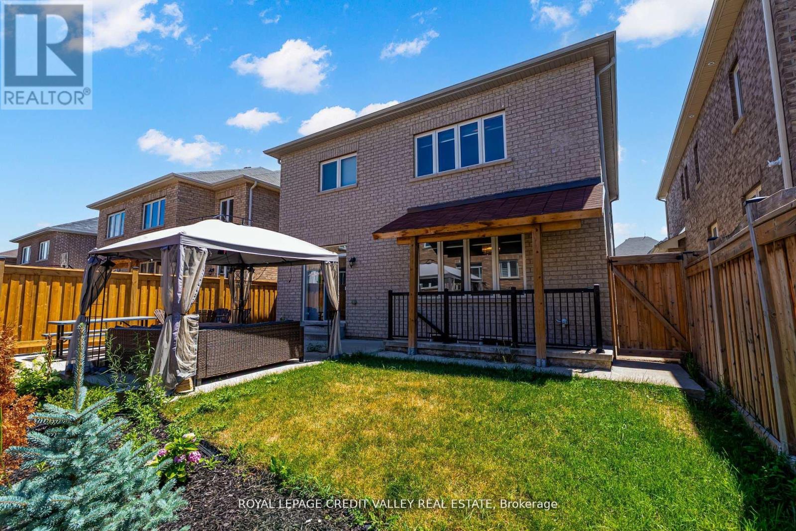 44 Walbrook Road, Brampton, Ontario L6X 4N4 - Photo 50 - W12547386