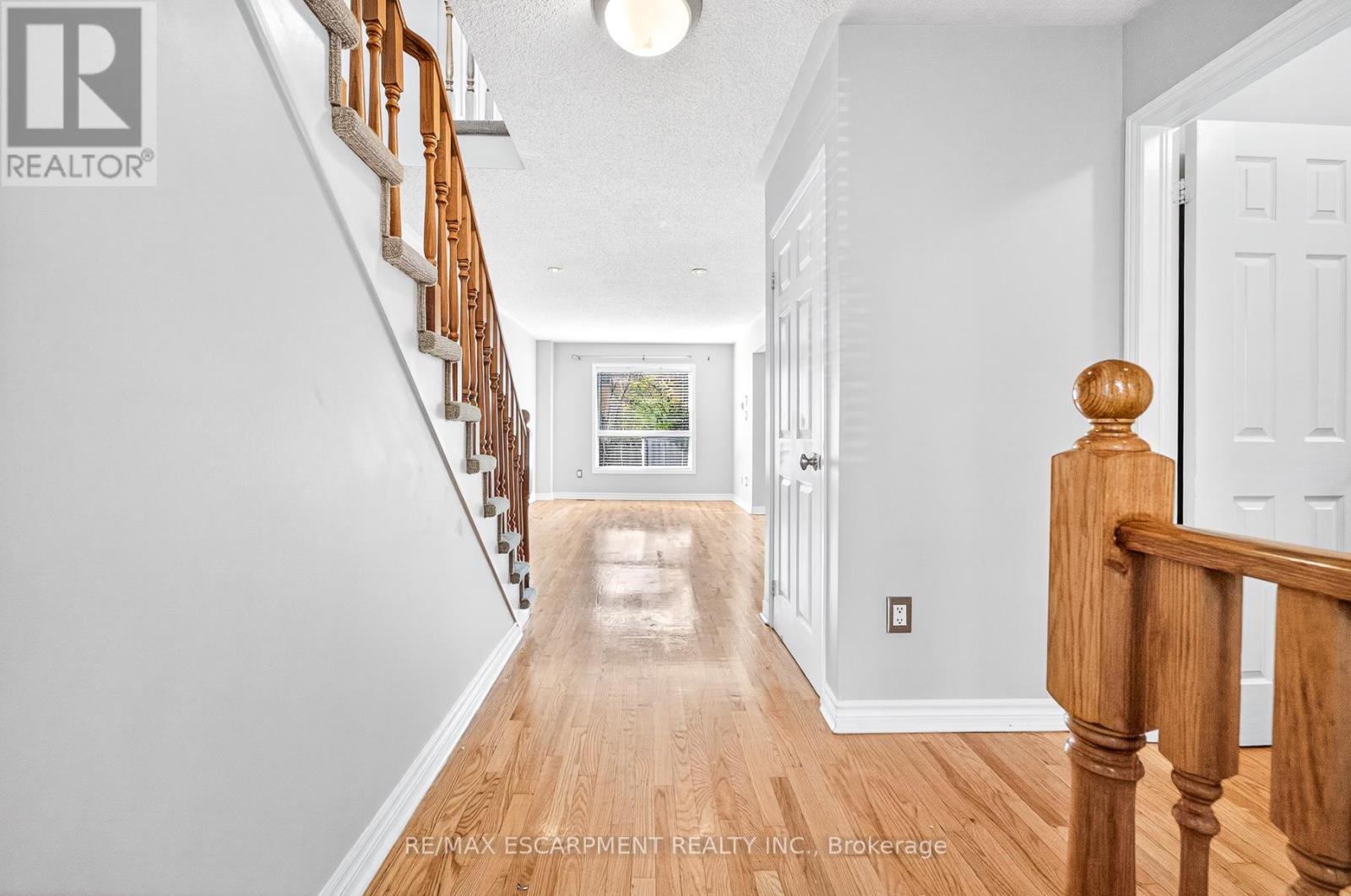 2456 Lazio Lane, Oakville, Ontario  L6M 4P7 - Photo 3 - W12547388