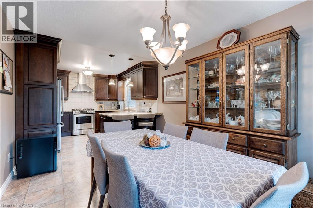 2238 Fassel Avenue, Burlington, Ontario  L7R 3P1 - Photo 9 - 40785711