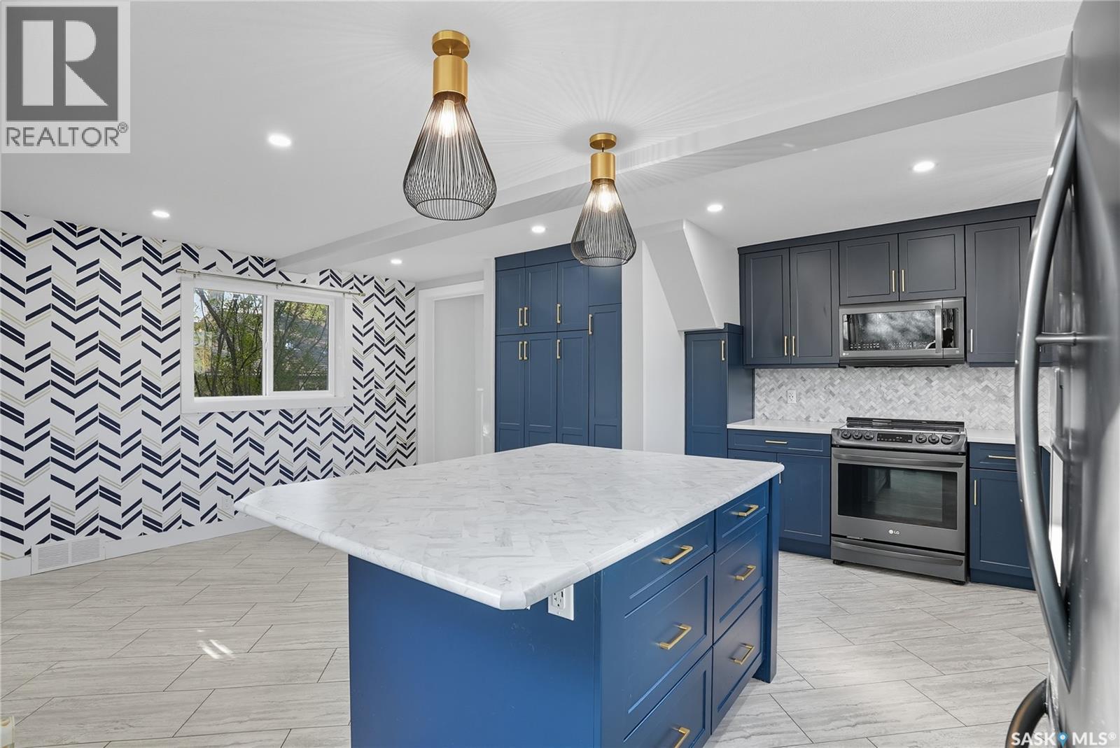 1041 L Avenue N, Saskatoon, Saskatchewan  S7L 2R7 - Photo 14 - SK020837