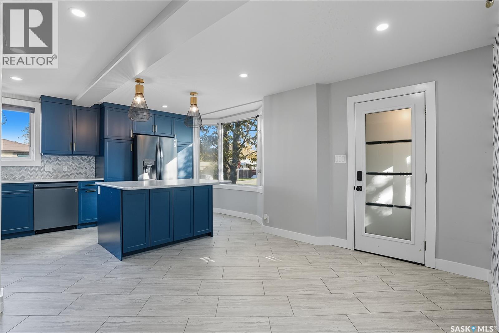 1041 L Avenue N, Saskatoon, Saskatchewan  S7L 2R7 - Photo 11 - SK020837