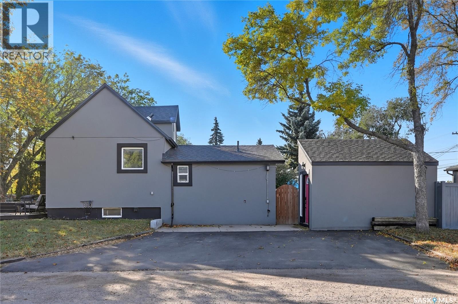 1041 L Avenue N, Saskatoon, Saskatchewan  S7L 2R7 - Photo 40 - SK020837