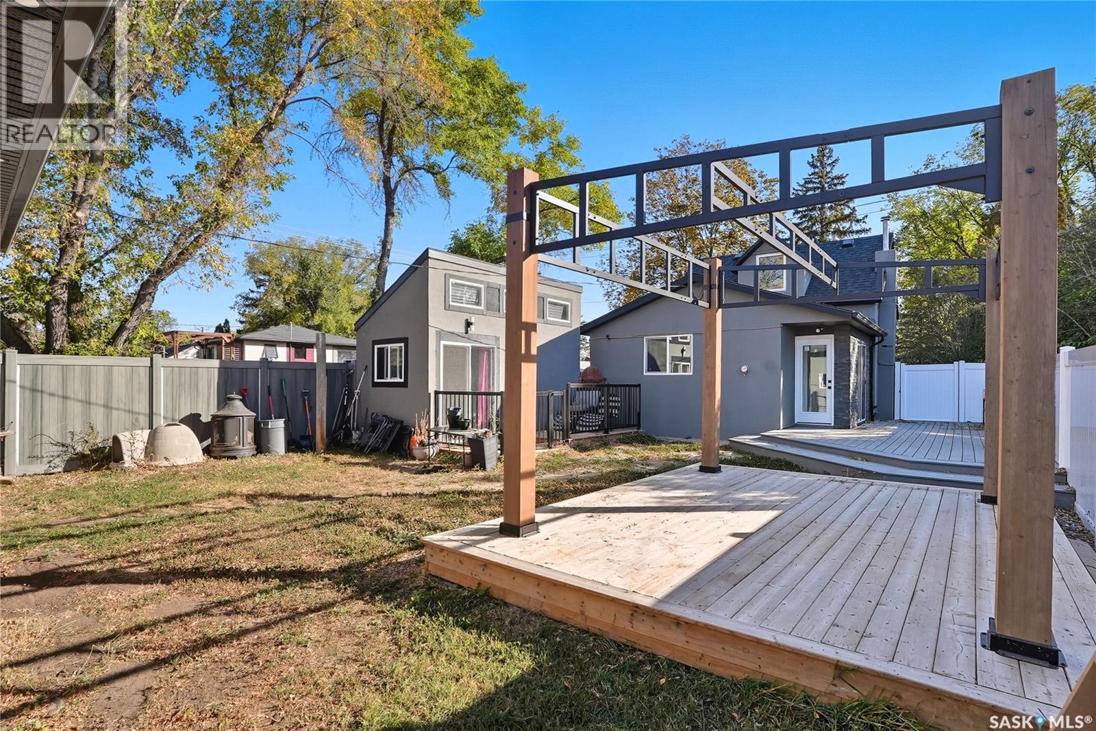 1041 L Avenue N, Saskatoon, Saskatchewan  S7L 2R7 - Photo 34 - SK020837