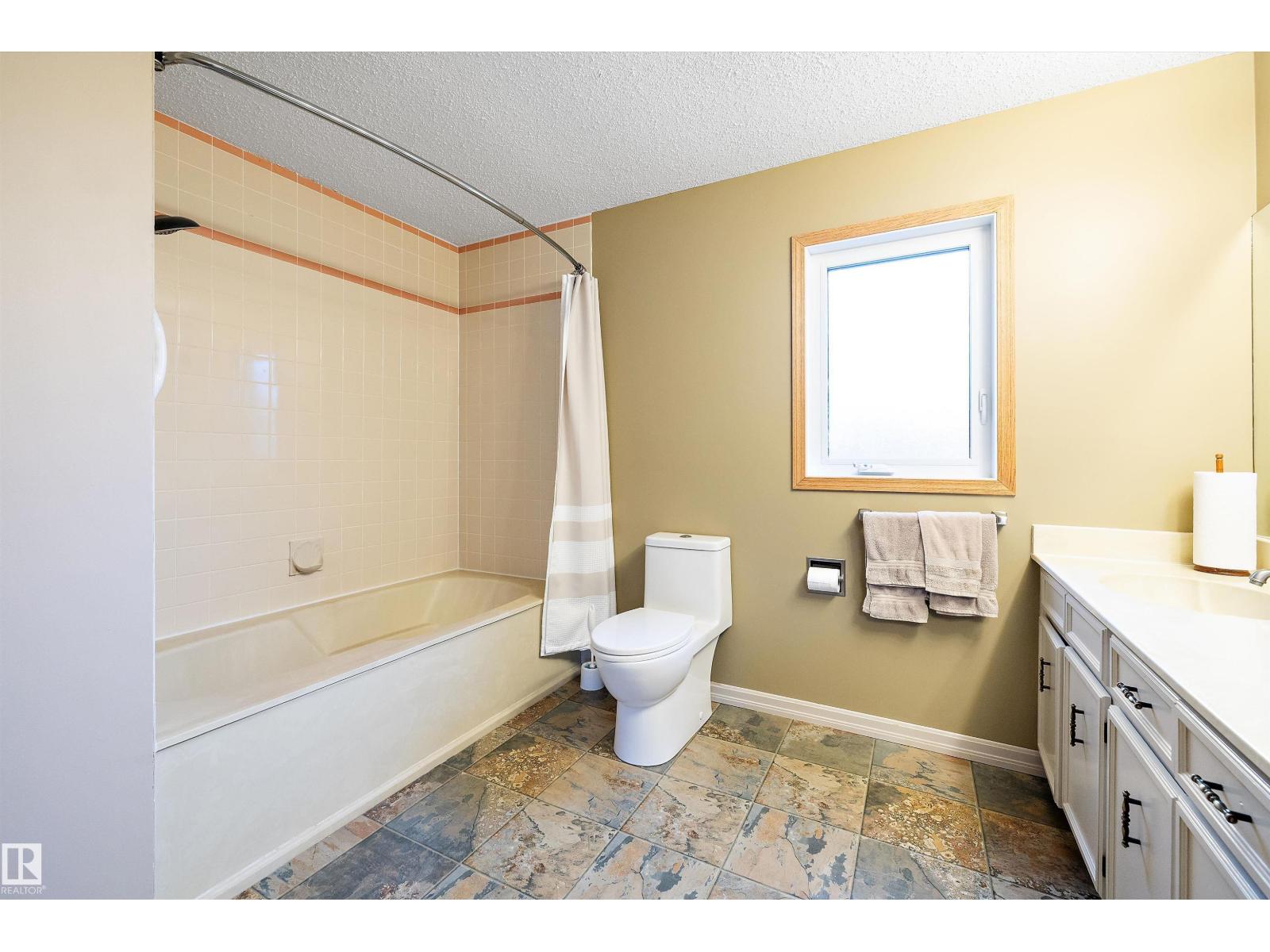 2 Leblanc Pl, St. Albert, Alberta  T8N 4P1 - Photo 25 - E4465819