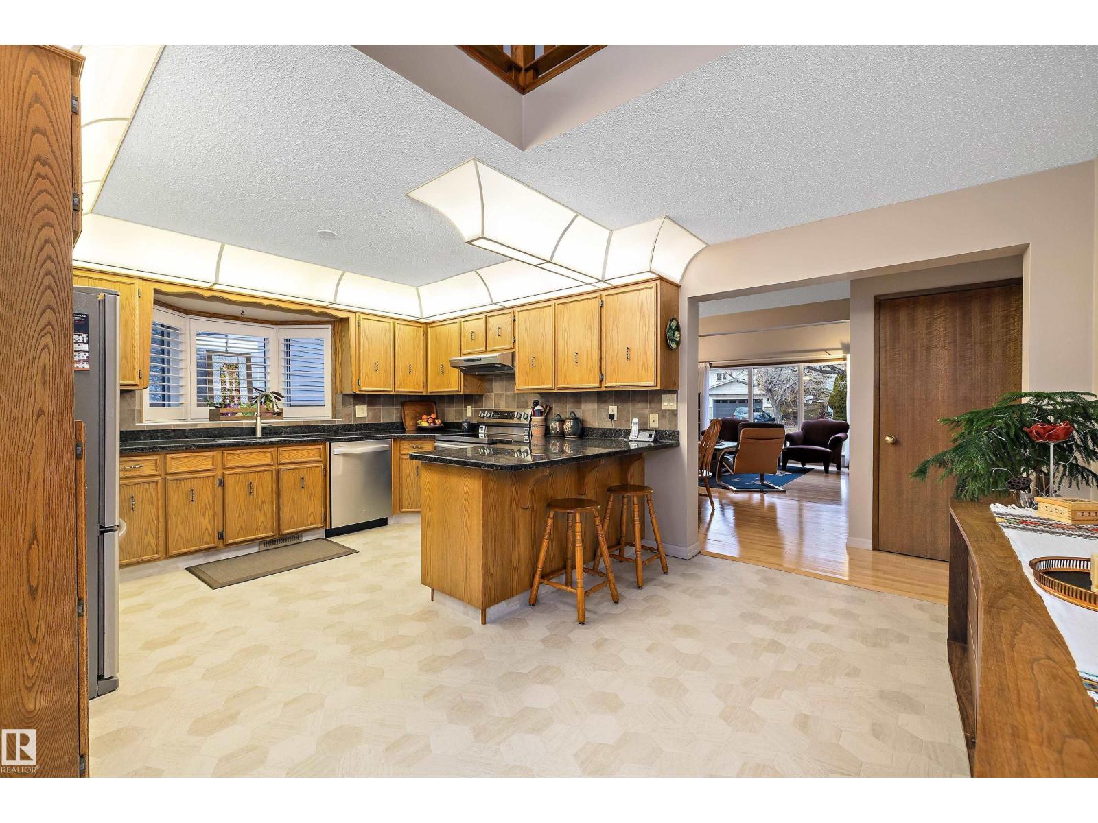 2 Leblanc Pl, St. Albert, Alberta  T8N 4P1 - Photo 12 - E4465819