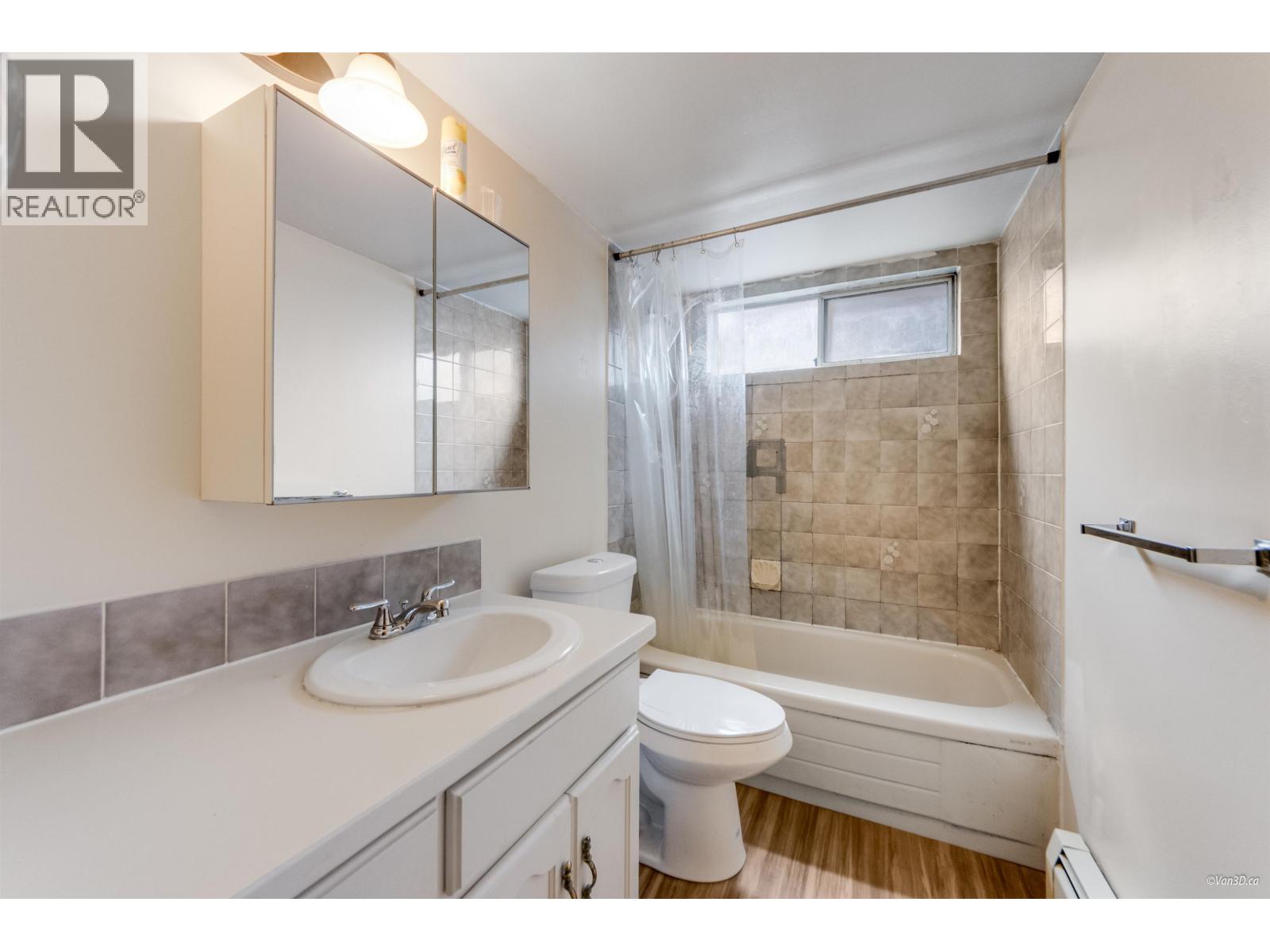 7769 10th Avenue, Burnaby, British Columbia  V3N 2S2 - Photo 36 - R3067510