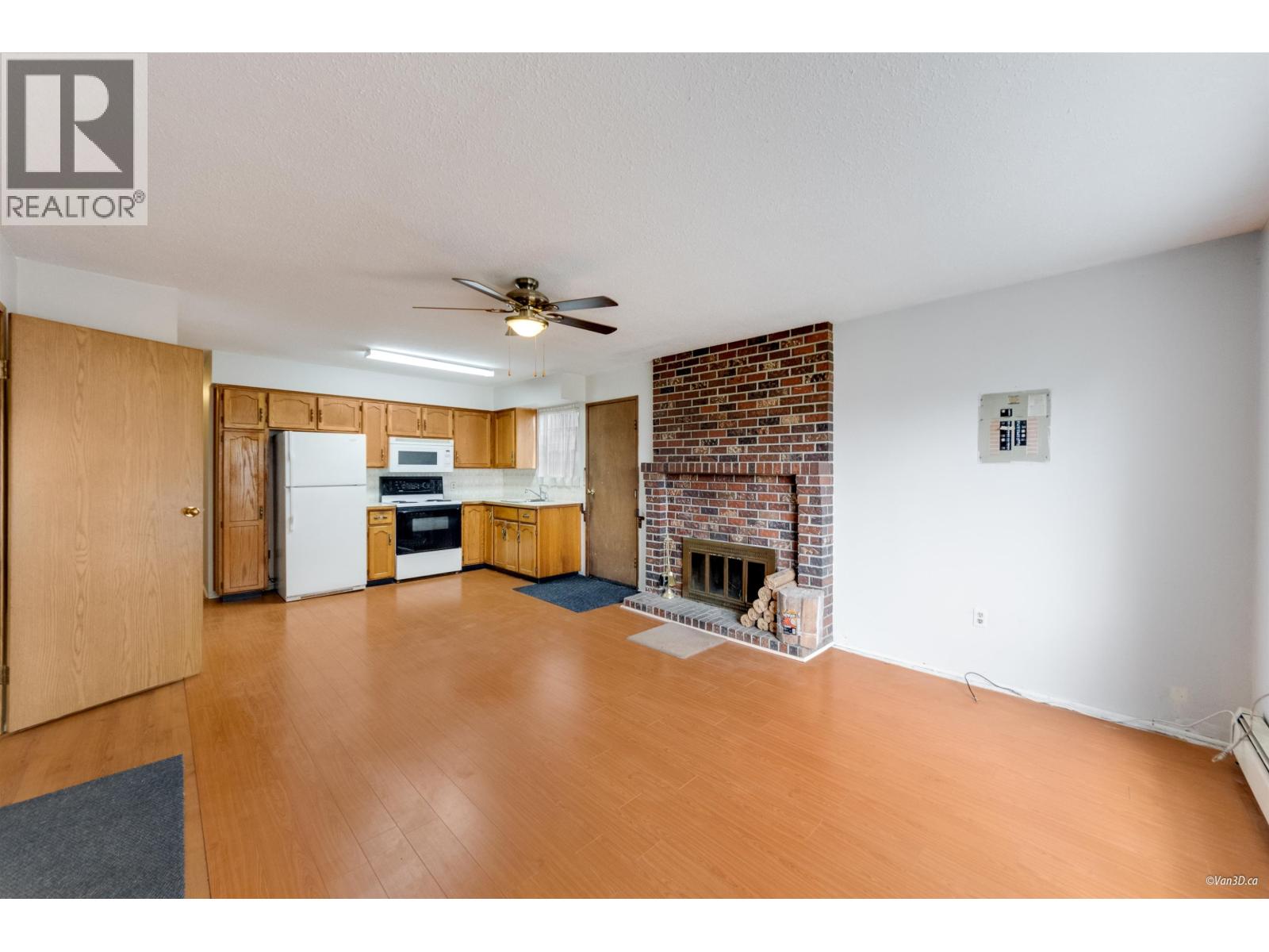 7769 10th Avenue, Burnaby, British Columbia  V3N 2S2 - Photo 25 - R3067510