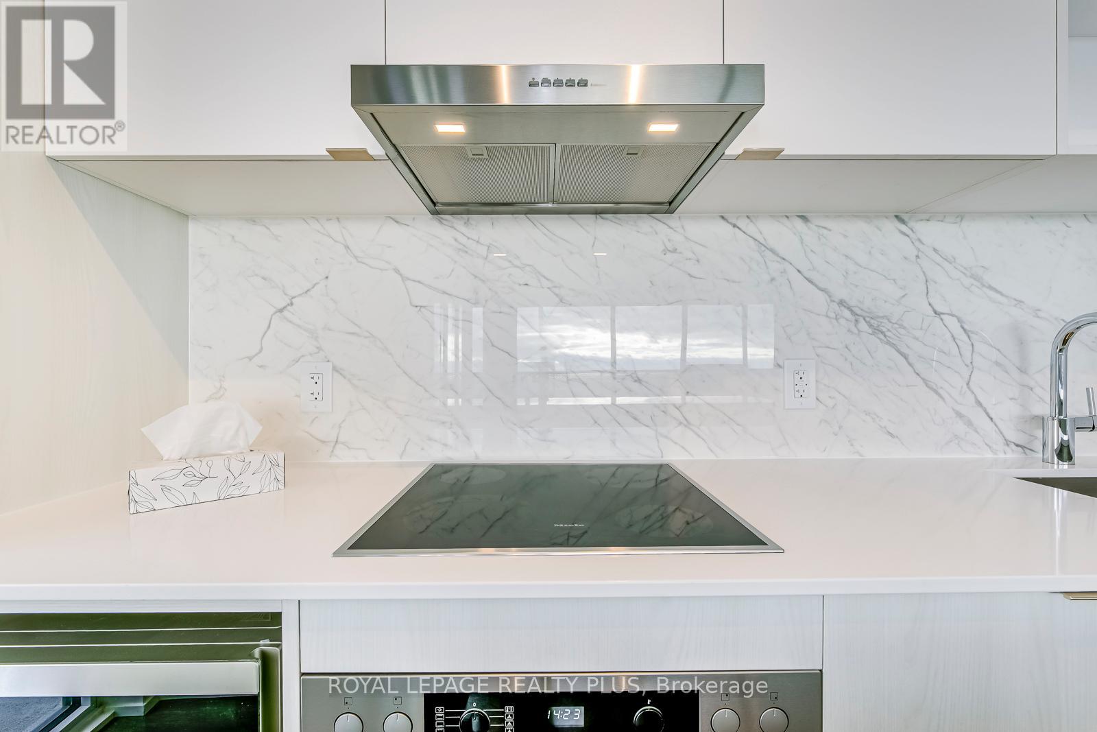 6309 - 138 Downes Street, Toronto, Ontario  M5E 0E4 - Photo 11 - C12547454