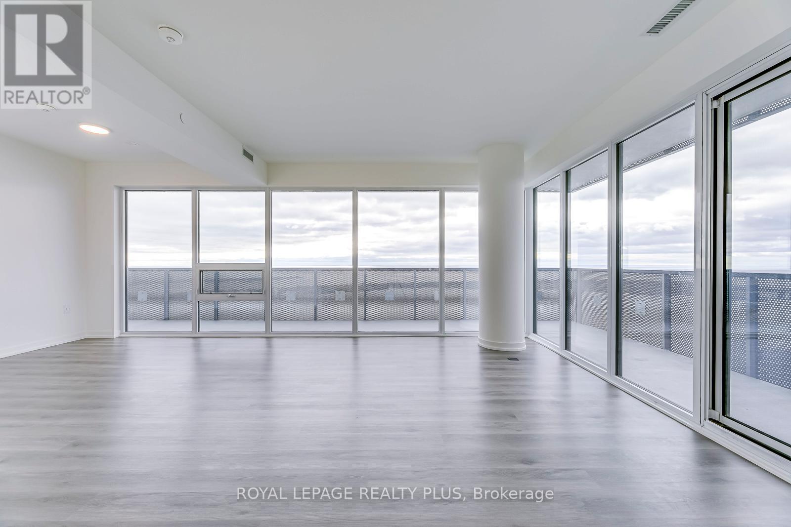 6309 - 138 Downes Street, Toronto, Ontario  M5E 0E4 - Photo 14 - C12547454