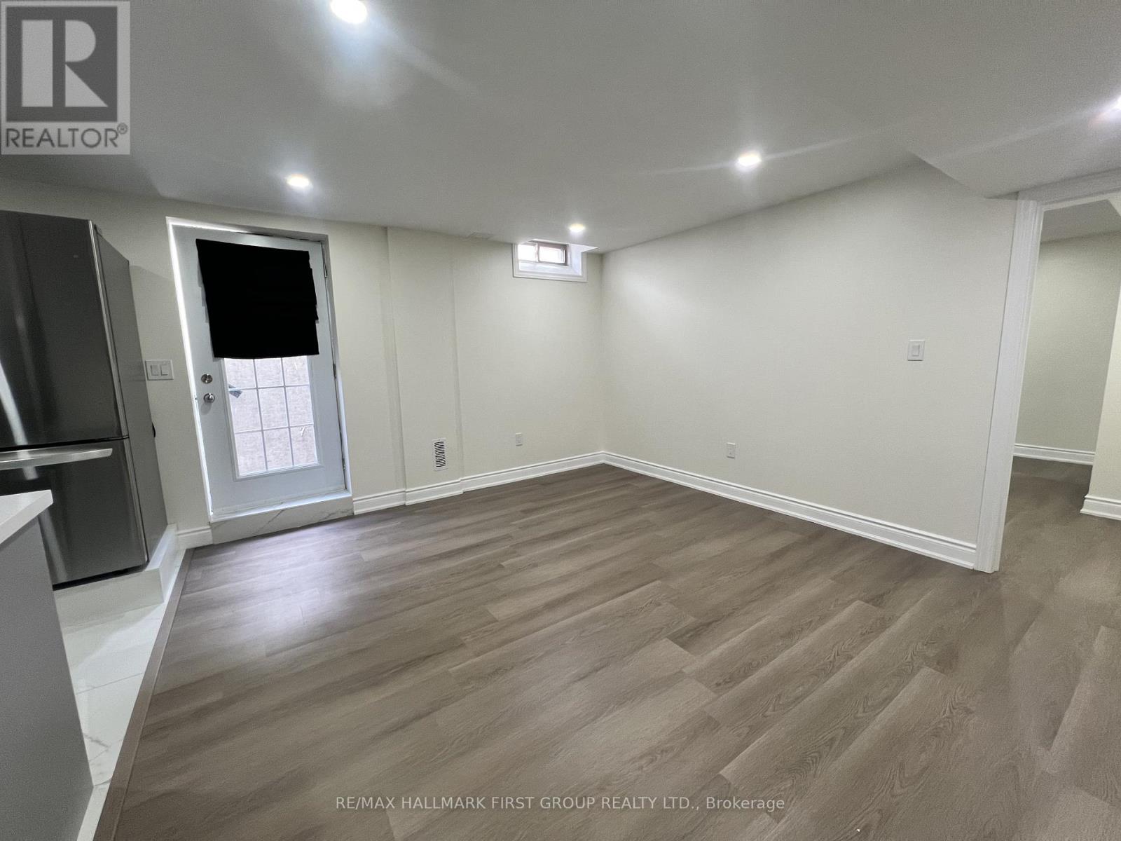 5 Fenn Street, Ajax, Ontario  L1T 4Z1 - Photo 6 - E12547412