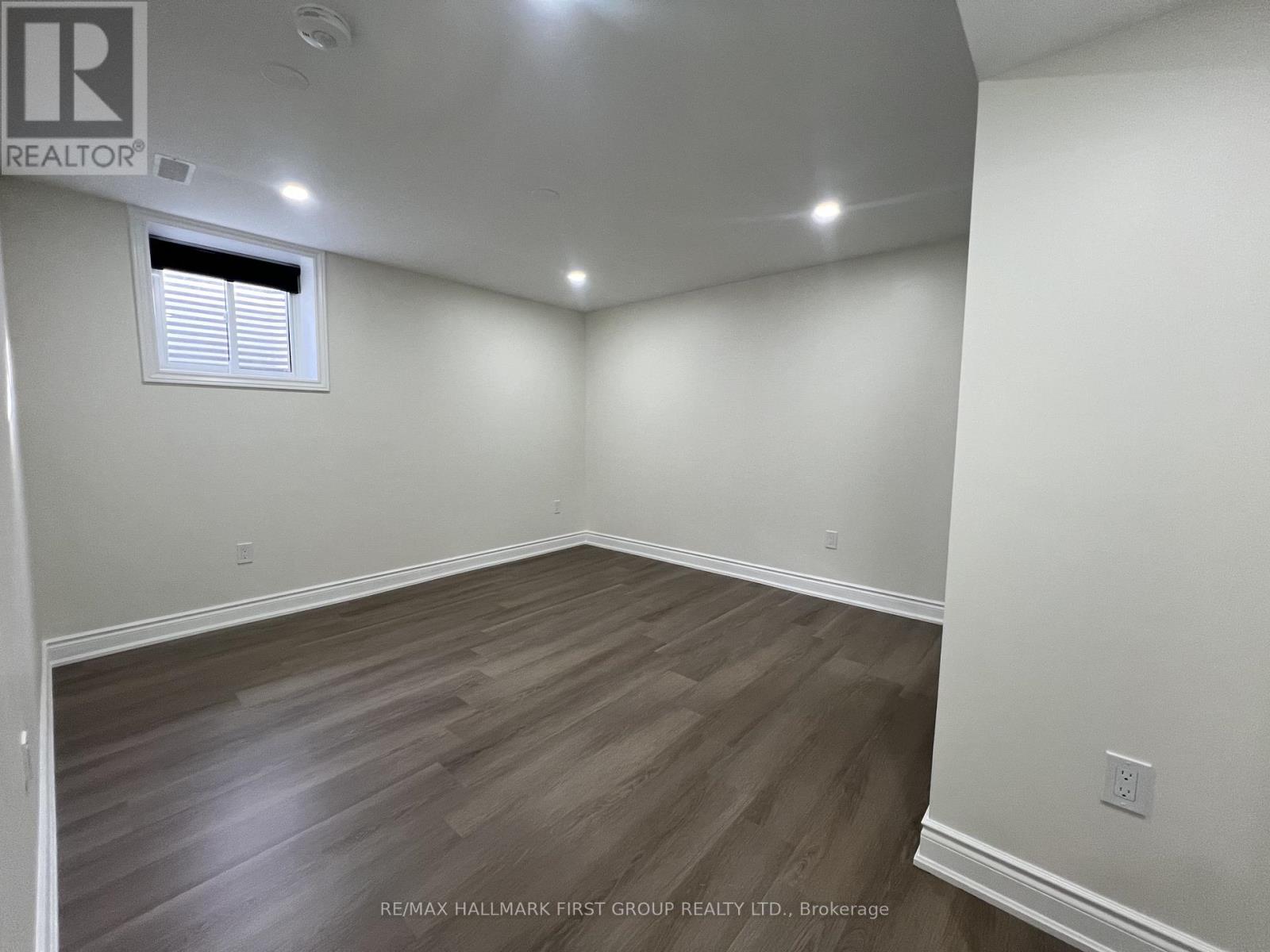 5 Fenn Street, Ajax, Ontario  L1T 4Z1 - Photo 8 - E12547412