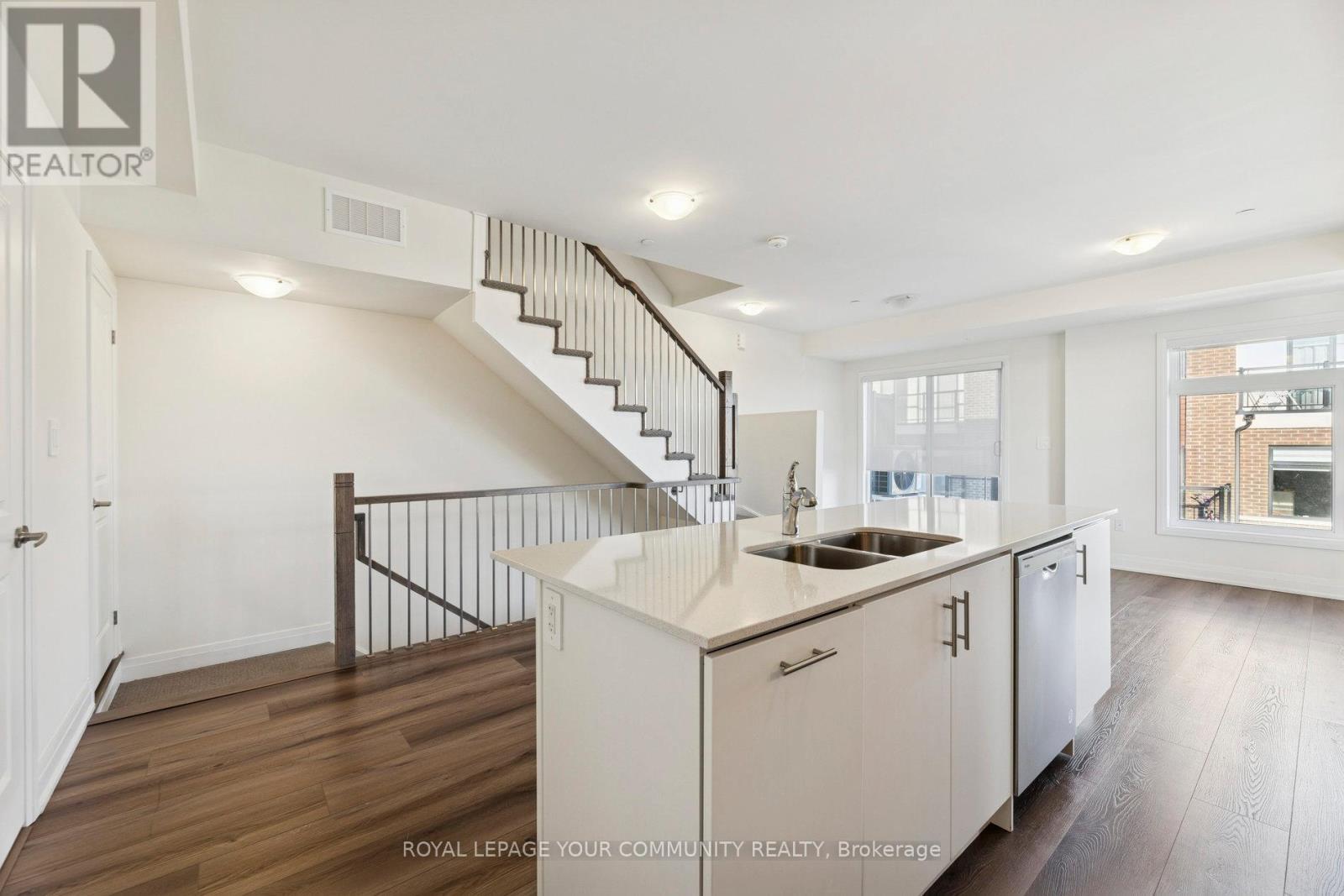 214 - 755 Omega Drive, Pickering, Ontario  L1V 0H1 - Photo 6 - E12547476