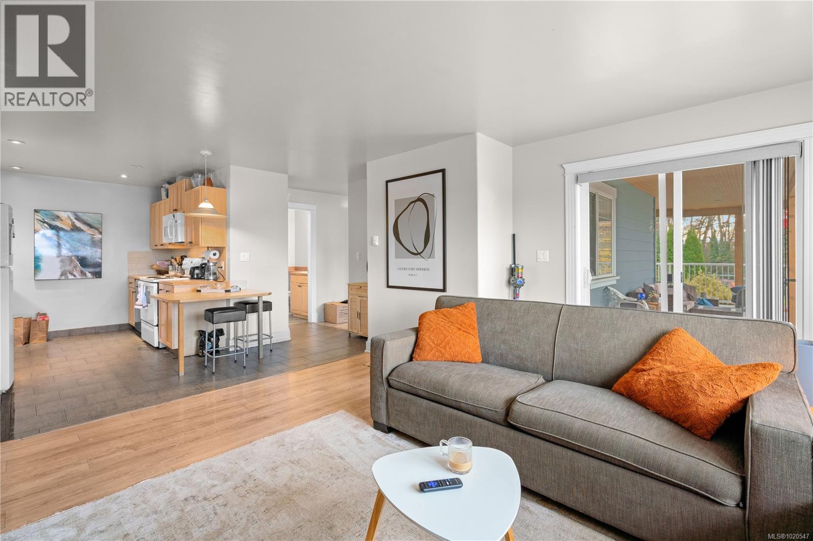 4012 Rainbow St, Saanich, British Columbia  V8X 2A8 - Photo 37 - 1020547