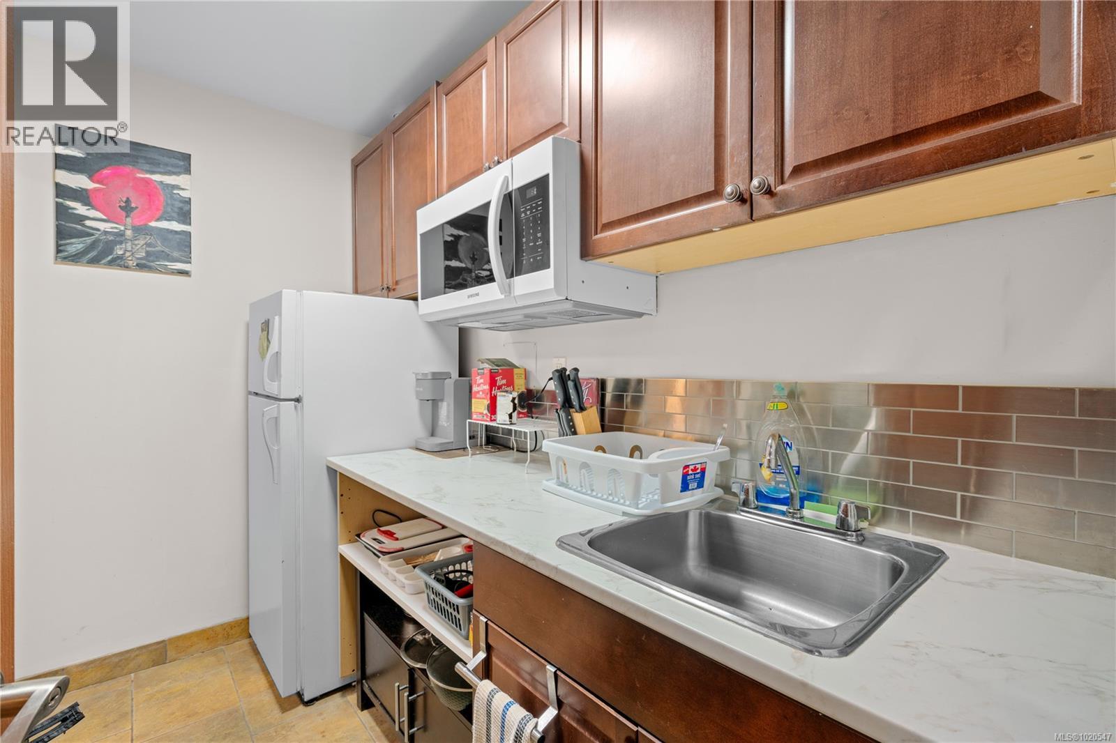 4012 Rainbow St, Saanich, British Columbia  V8X 2A8 - Photo 50 - 1020547