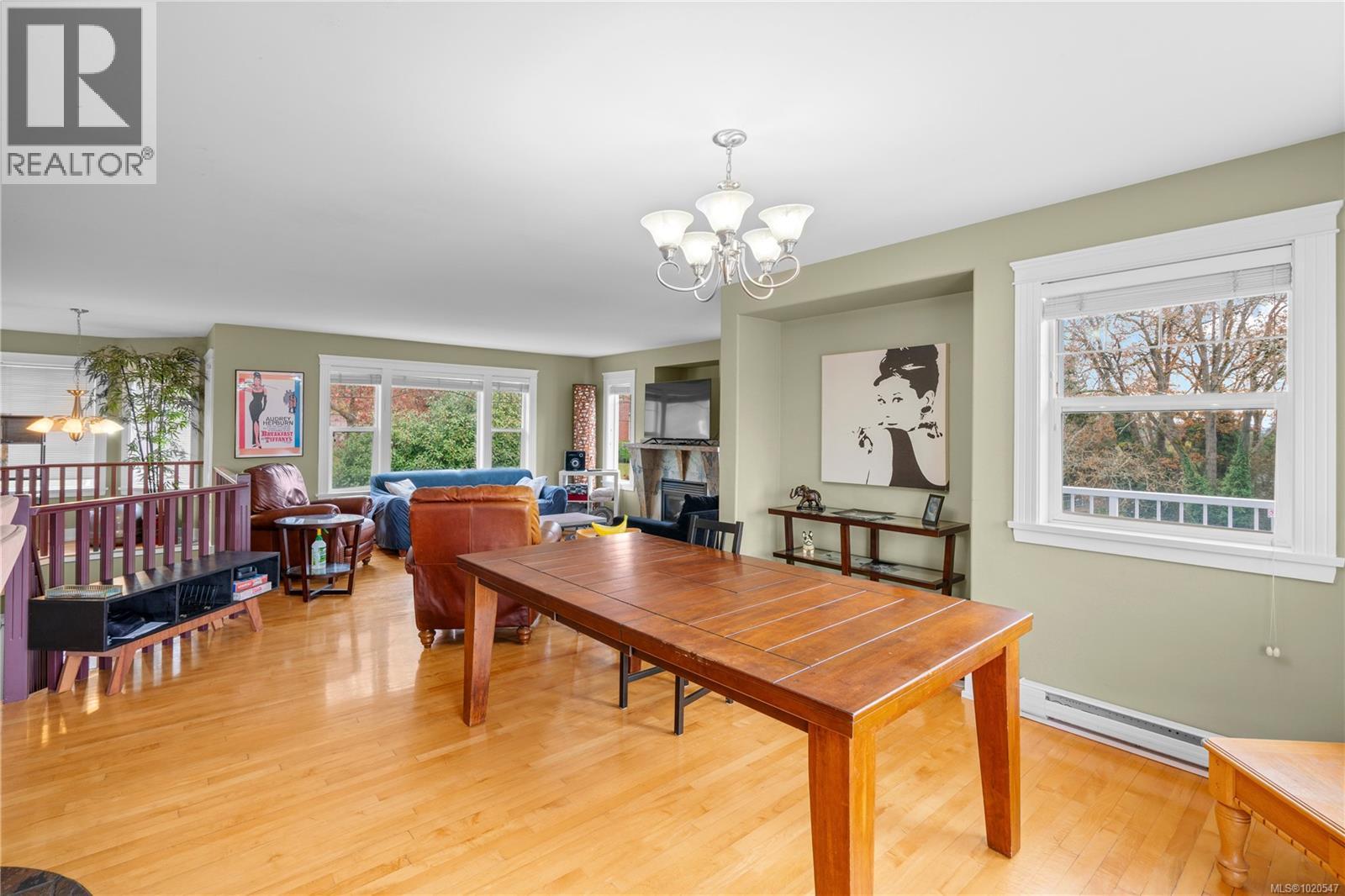 4012 Rainbow St, Saanich, British Columbia  V8X 2A8 - Photo 6 - 1020547