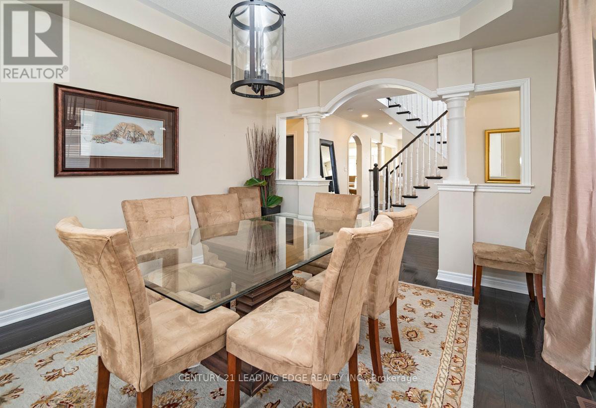 450 Worthington Avenue, Richmond Hill, Ontario  L4E 0E5 - Photo 5 - N12547452