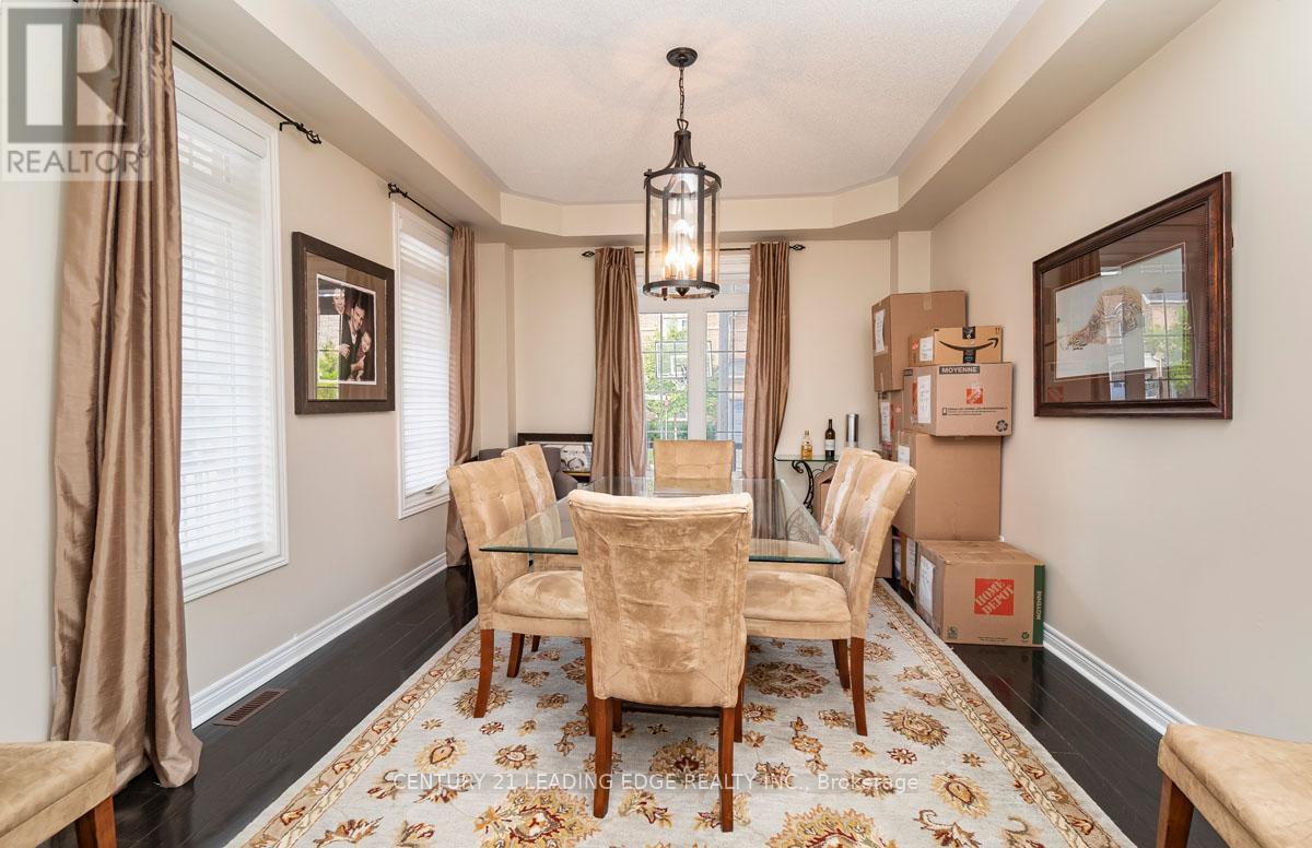 450 Worthington Avenue, Richmond Hill, Ontario  L4E 0E5 - Photo 6 - N12547452