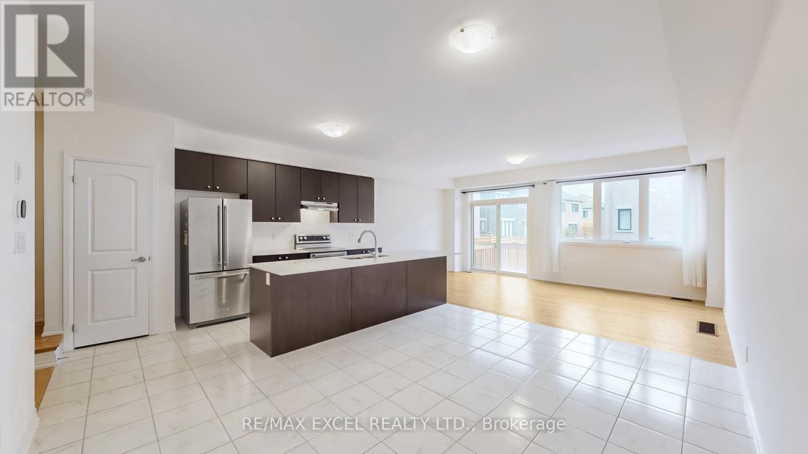 85 Robert Eaton Avenue, Markham, Ontario  L3S 0G2 - Photo 7 - N12547472