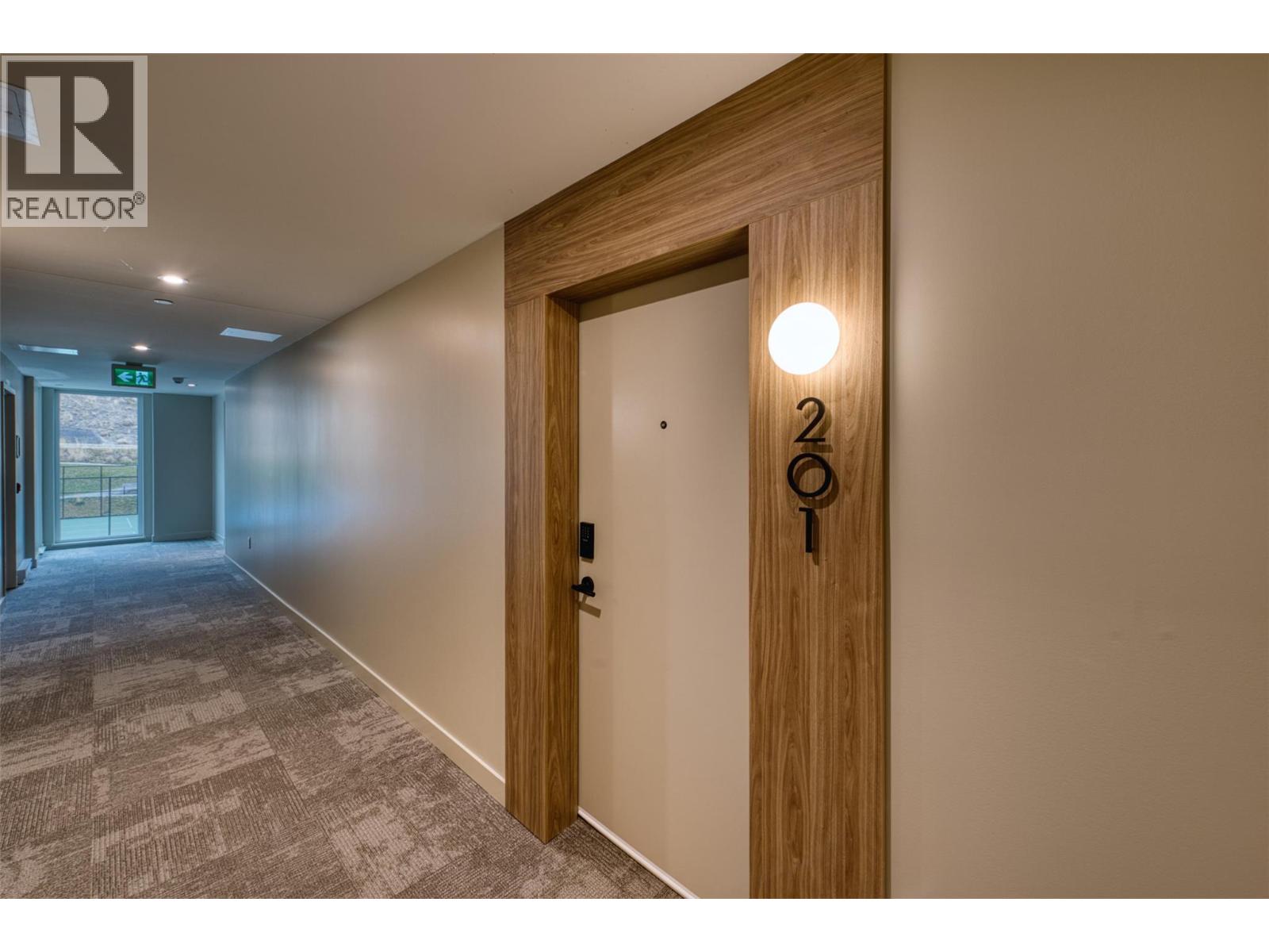 9654 Benchland Drive Unit# 201, lake country, British Columbia