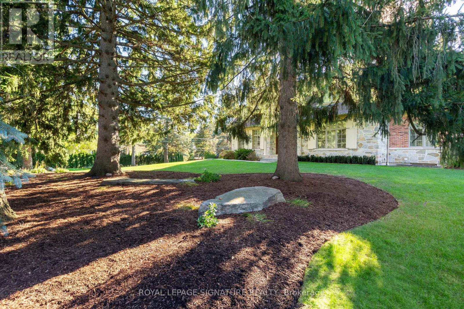 1161 Tecumseh Park Drive, Mississauga, Ontario  L5H 2W3 - Photo 40 - W12547398