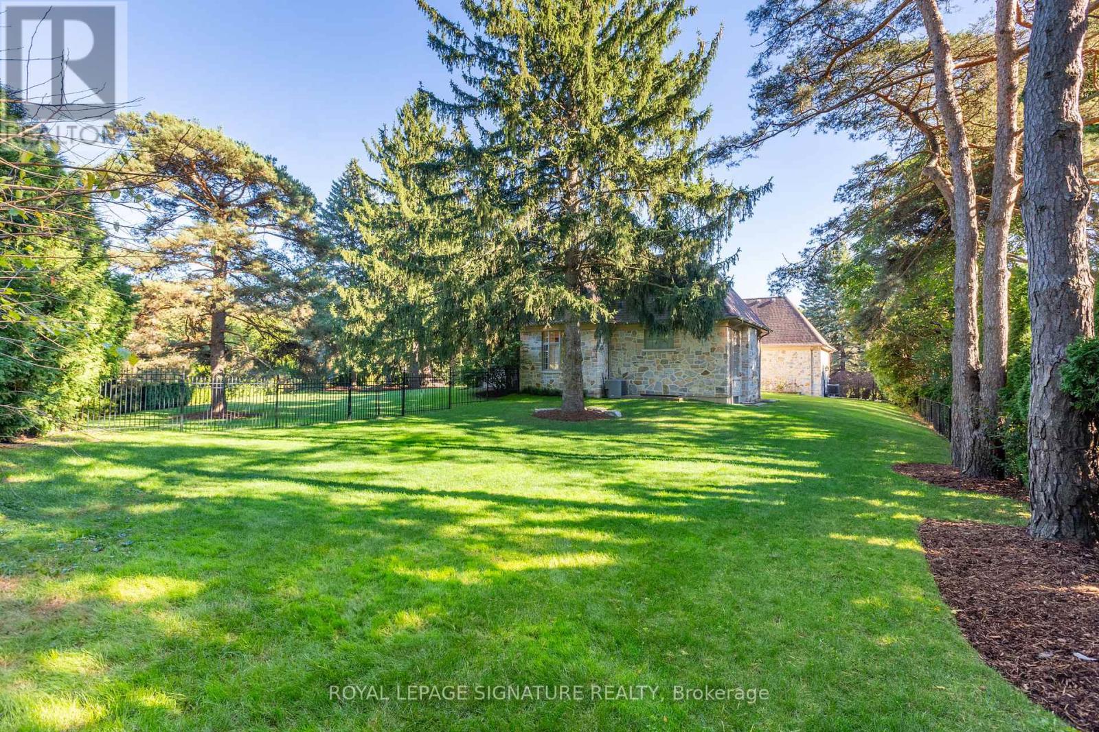 1161 Tecumseh Park Drive, Mississauga, Ontario  L5H 2W3 - Photo 42 - W12547398