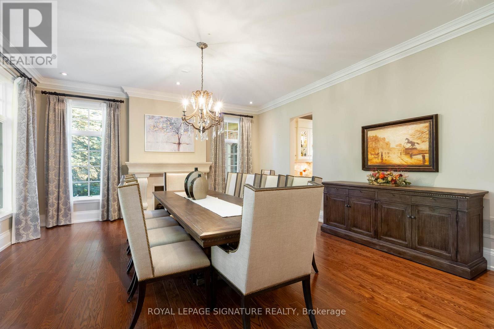 1161 Tecumseh Park Drive, Mississauga, Ontario  L5H 2W3 - Photo 6 - W12547398