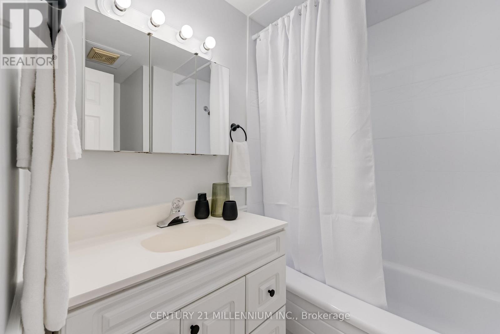 85 - 56 Fleetwood Crescent, Brampton, Ontario  L6T 2E5 - Photo 25 - W12547404